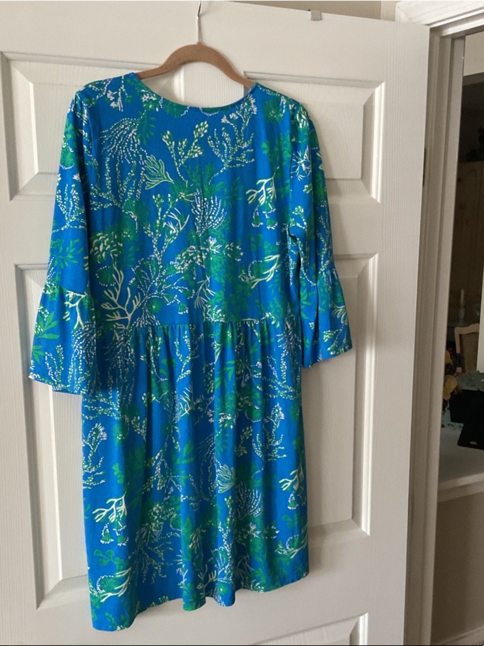 Lilly Pulitzer Blue & Green V-Neck Floral Long Sleeve Dress - Picture 3 of 3